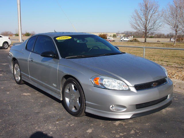 2006 Chevrolet Monte Carlo 4dr Sdn Auto (natl) Hatchback