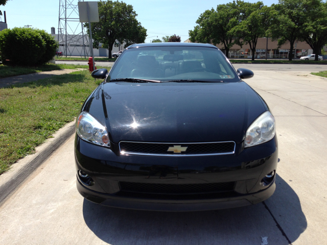 2006 Chevrolet Monte Carlo 4dr Sdn Auto (natl) Hatchback