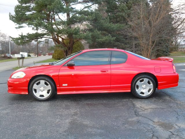 2006 Chevrolet Monte Carlo 4dr Sdn Auto (natl) Hatchback