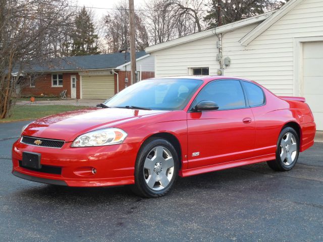 2006 Chevrolet Monte Carlo 4dr Sdn Auto (natl) Hatchback