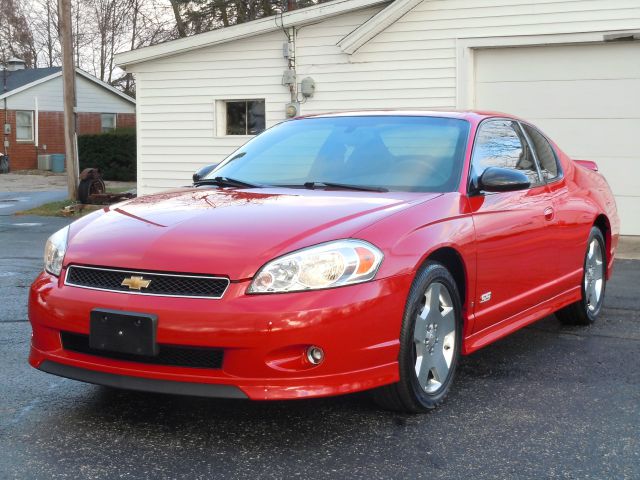 2006 Chevrolet Monte Carlo 4dr Sdn Auto (natl) Hatchback