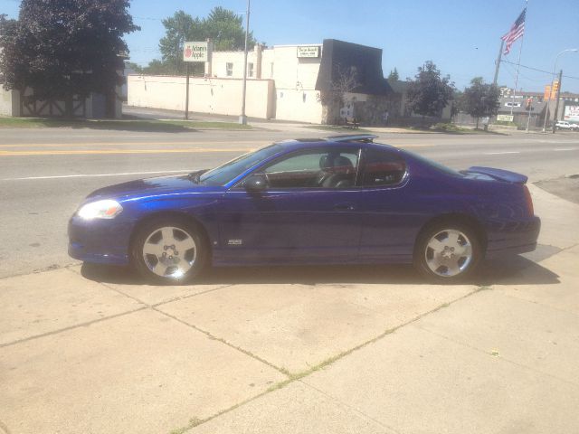 2006 Chevrolet Monte Carlo 4dr Sdn Auto (natl) Hatchback