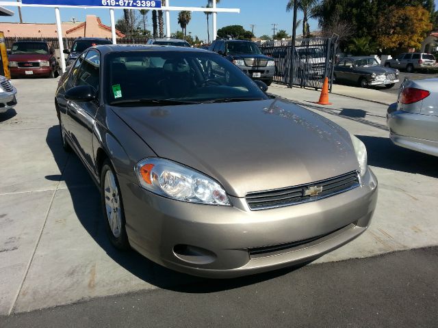 2006 Chevrolet Monte Carlo LS A4WD