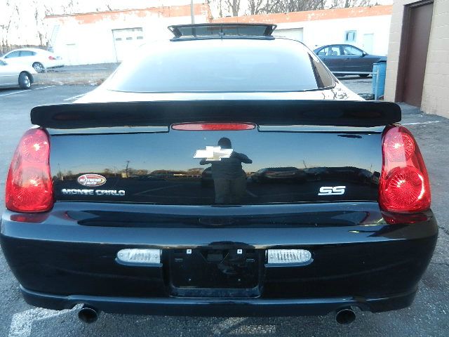 2006 Chevrolet Monte Carlo 4dr Sdn Auto (natl) Hatchback