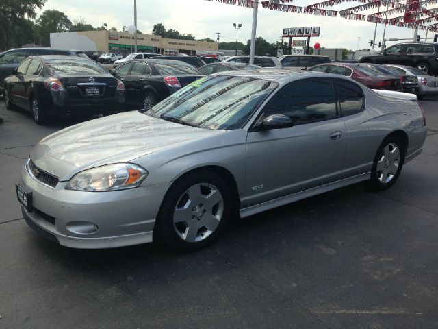 2006 Chevrolet Monte Carlo 4dr Sdn Auto (natl) Hatchback