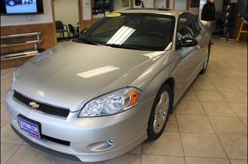 2006 Chevrolet Monte Carlo 4dr Sdn Auto (natl) Hatchback