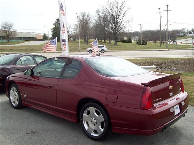 2007 Chevrolet Monte Carlo 4dr Sdn Auto (natl) Hatchback