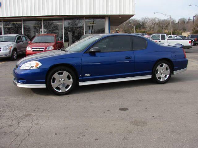 2007 Chevrolet Monte Carlo 4dr Sdn Auto (natl) Hatchback