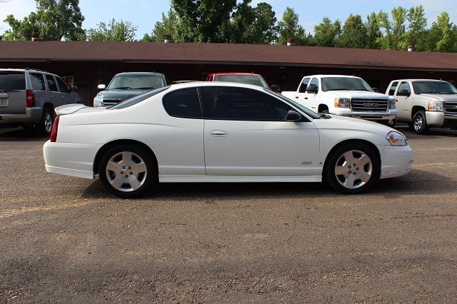 2007 Chevrolet Monte Carlo 4dr Sdn Auto (natl) Hatchback