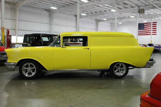 1957 Chevrolet Nomad EXT CAB 157.5 WB 4WD SL