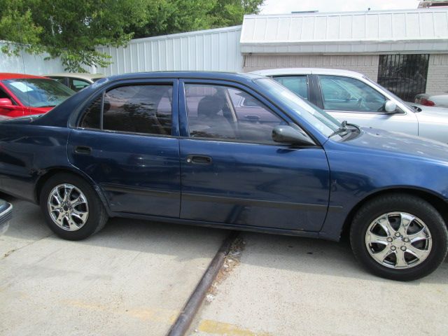 1998 Chevrolet Prizm 4dr Sdn I4 CVT S