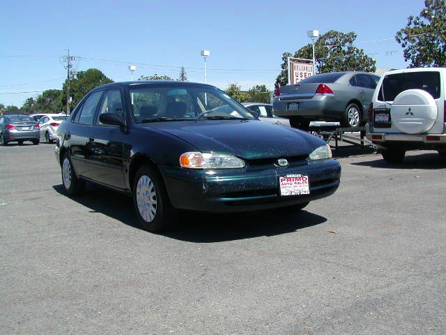 1999 Chevrolet Prizm 4dr Sdn I4 CVT S