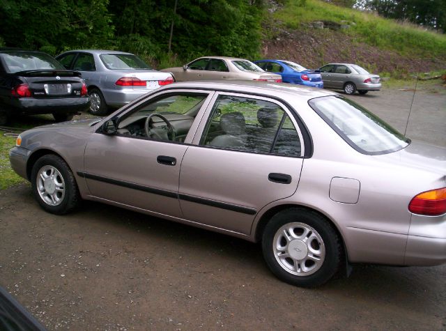 1999 Chevrolet Prizm Base