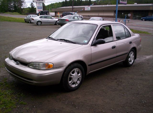 1999 Chevrolet Prizm Base