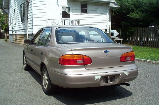 2000 Chevrolet Prizm 4dr Sdn I4 CVT S