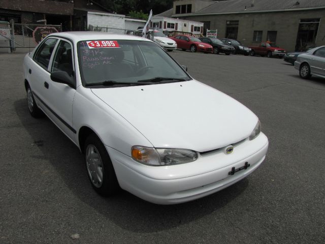 2000 Chevrolet Prizm Base