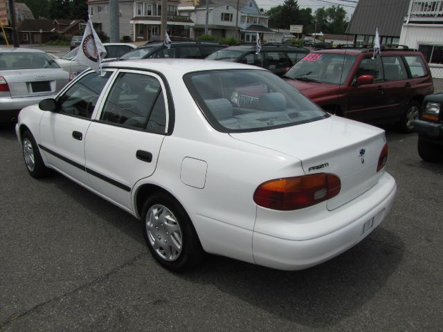 2000 Chevrolet Prizm Base