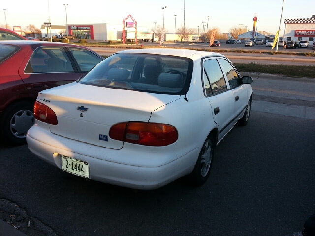 2000 Chevrolet Prizm 4dr Sdn I4 CVT S