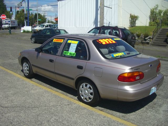 2000 Chevrolet Prizm 4dr Sdn I4 CVT S