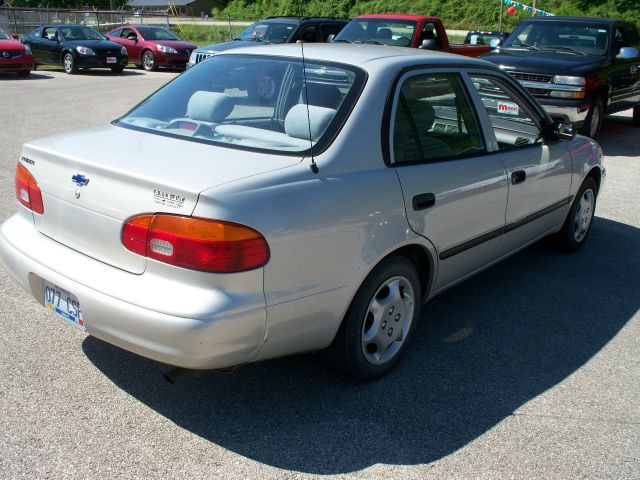 2000 Chevrolet Prizm 4dr Sdn I4 CVT S