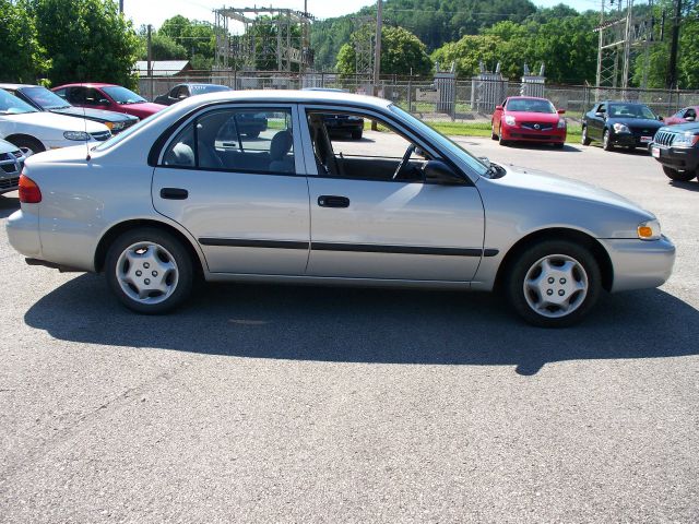 2000 Chevrolet Prizm 4dr Sdn I4 CVT S