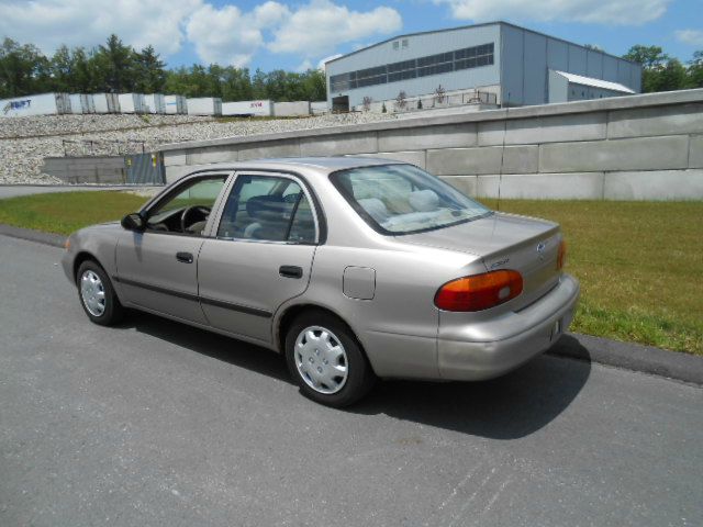 2001 Chevrolet Prizm 4dr Sdn I4 CVT S