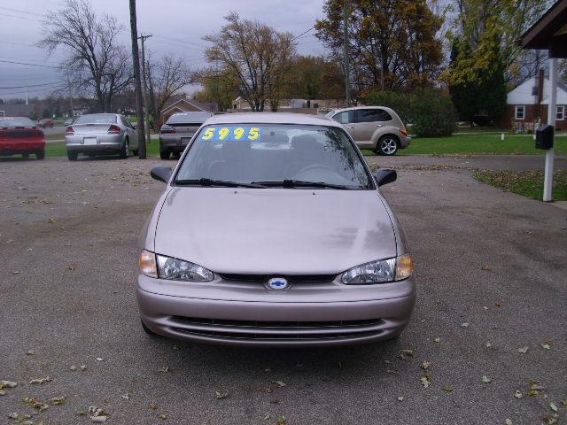 2001 Chevrolet Prizm SE Sedan