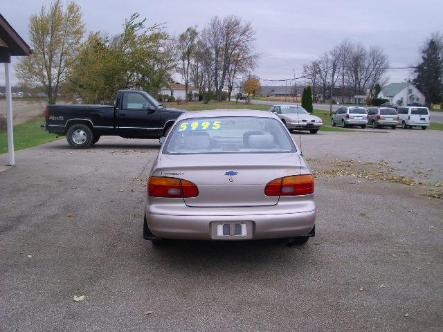 2001 Chevrolet Prizm SE Sedan