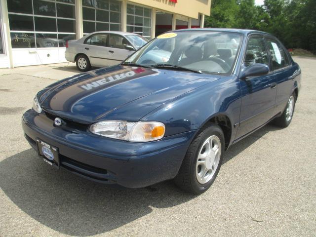 2001 Chevrolet Prizm 4dr 114 Inch WB 4.0L Eddie Bauer 4WD 4x4 SUV