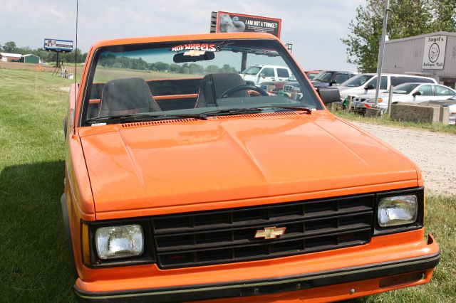 1986 Chevrolet S10 ES 2.4L AUTO