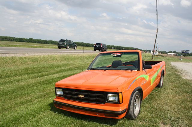 1986 Chevrolet S10 ES 2.4L AUTO