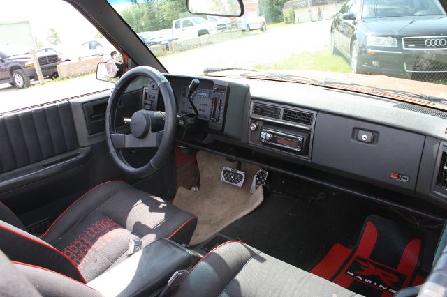 1986 Chevrolet S10 ES 2.4L AUTO