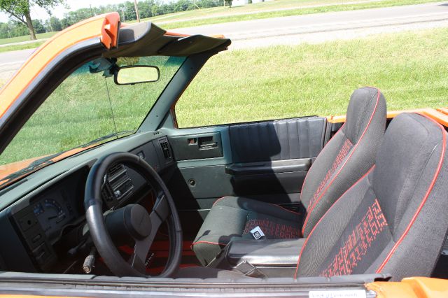 1986 Chevrolet S10 ES 2.4L AUTO