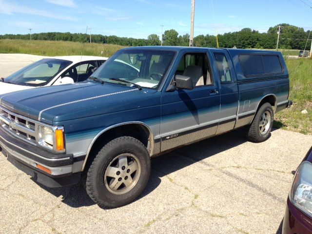 1993 Chevrolet S10 LE Sedan