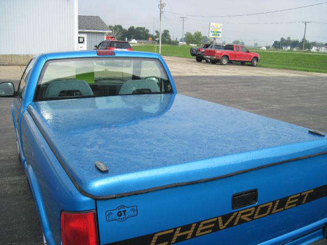 1994 Chevrolet S10 Supercrew-short-limited-nav-22 INCH Rims-1 Owner