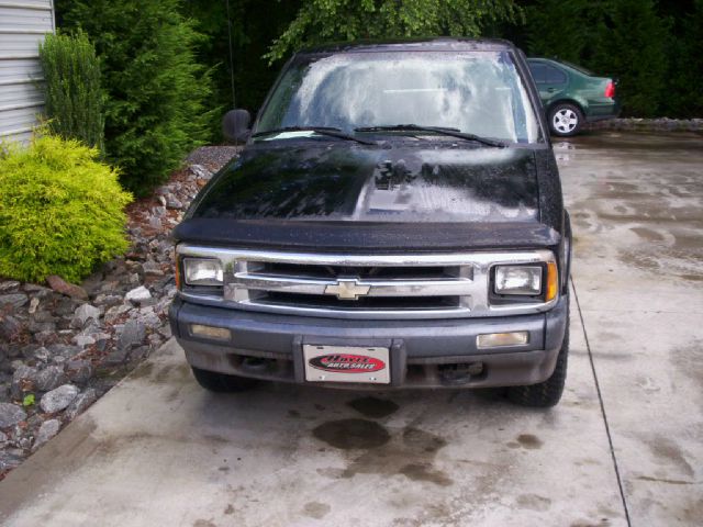 1994 Chevrolet S10 LE Sedan