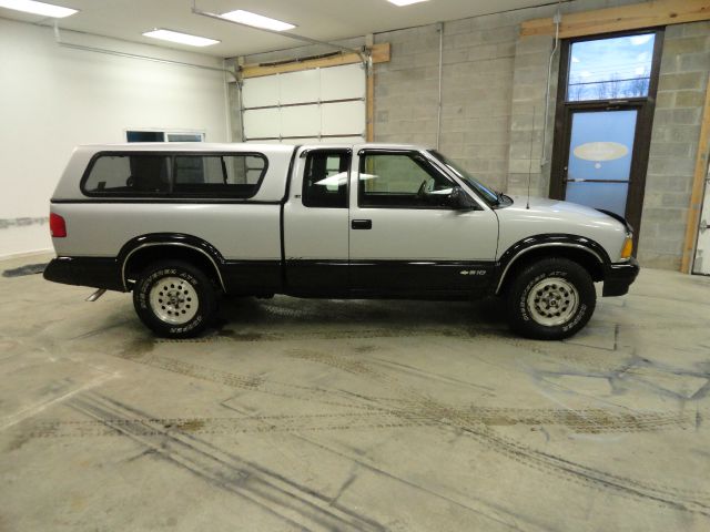 1995 Chevrolet S10 Touring W/nav.sys