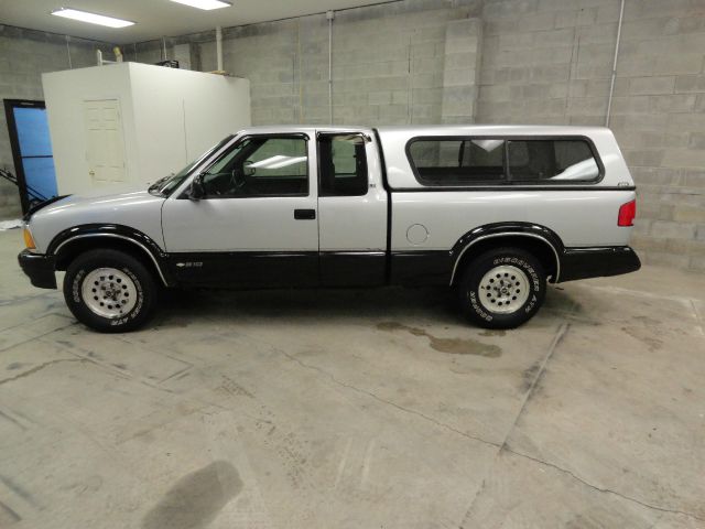 1995 Chevrolet S10 Touring W/nav.sys