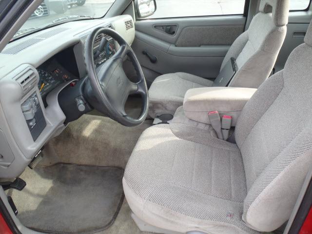 1996 Chevrolet S10 Touring W/nav.sys