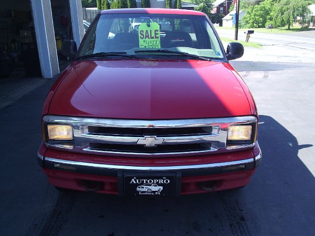 1997 Chevrolet S10 Handicap Lift And Control Leg 1 Owner