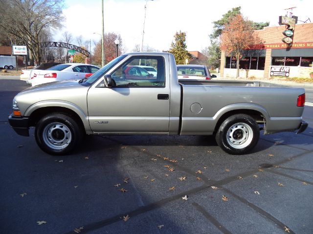 1998 Chevrolet S10 T Chairs