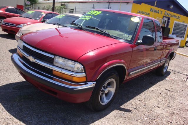 1998 Chevrolet S10 4dr Sdn Auto GLS w/XM