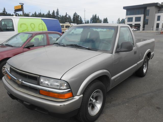 1998 Chevrolet S10 T Chairs