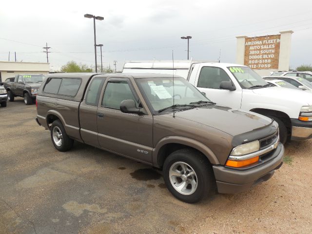 1998 Chevrolet S10 4dr Sdn Auto GLS w/XM