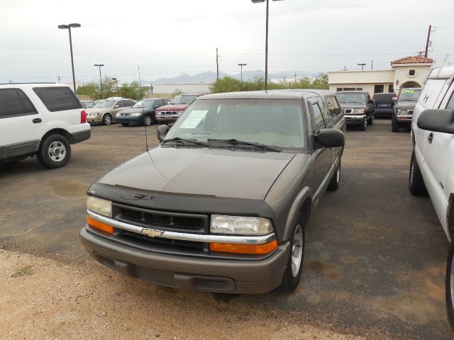 1998 Chevrolet S10 4dr Sdn Auto GLS w/XM