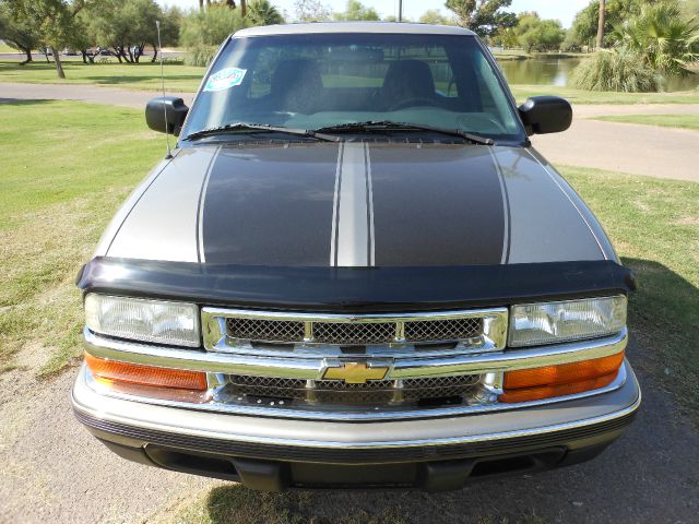 1999 Chevrolet S10 4dr SR5 V8 Auto 4WD