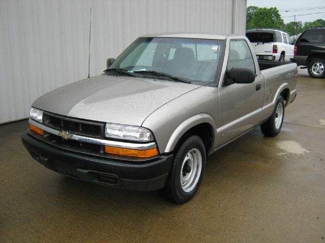 1999 Chevrolet S10 4dr Sdn Auto GLS w/XM