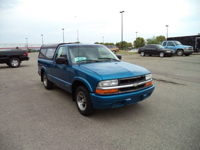 2000 Chevrolet S10 4dr SR5 V8 Auto 4WD