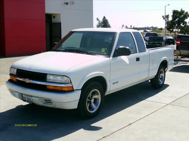 2000 Chevrolet S10 Crew Cab 4WD