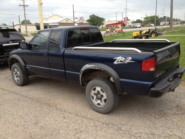 2000 Chevrolet S10 Unknown